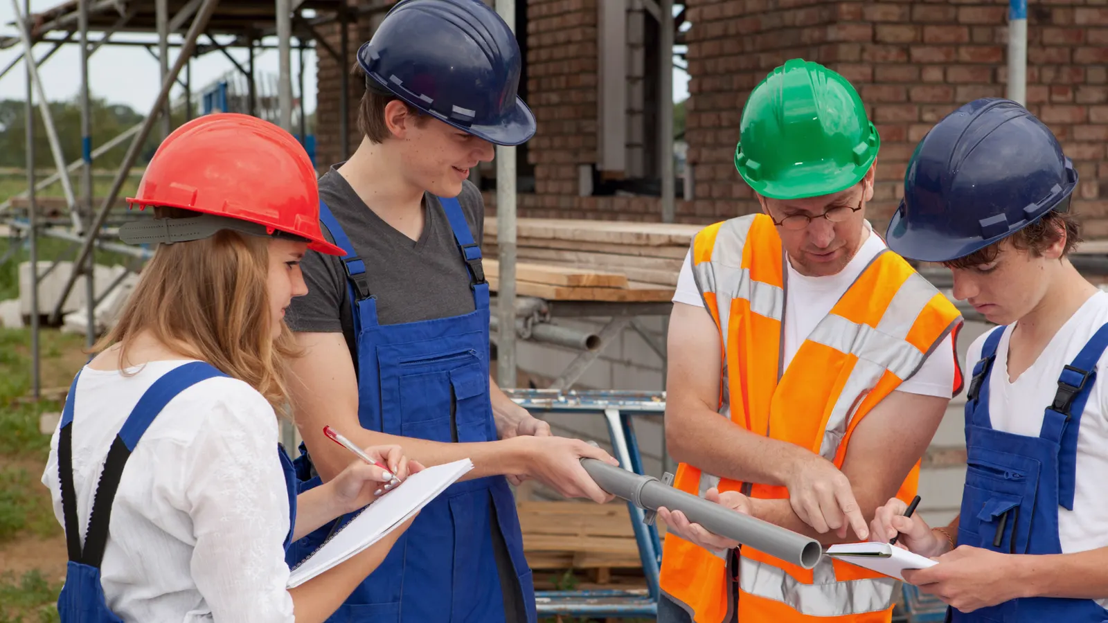 Empowering Work-Based Learning: Heutagogy and Technology Integration